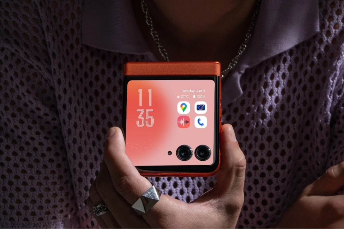 Motorola rolls out Android 16 update to Razr 2024 - Gizmochina