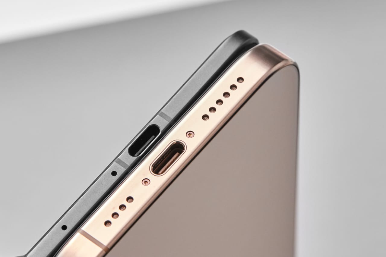 Perbandingan OPPO Find N5 dan iPhone 16 Pro