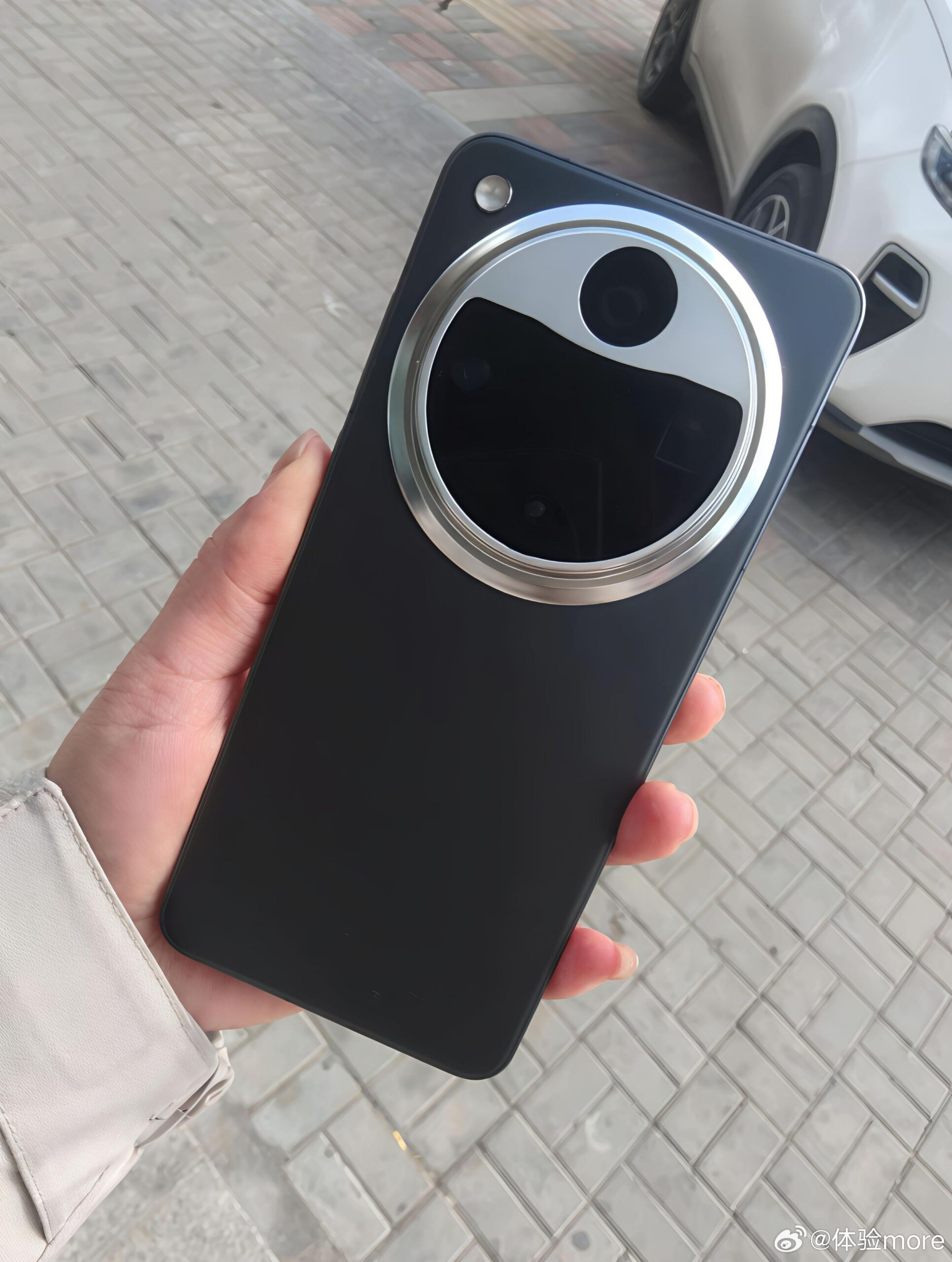 Oppo Find X8 Ultra leaked ahot