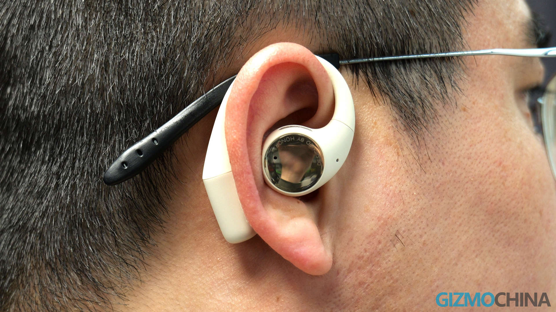 HONOR Earbuds Opens