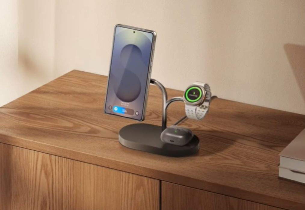Samsung 3 in 1 magnetic wireless charger