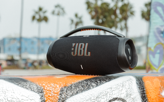 JBL-Boombox-3