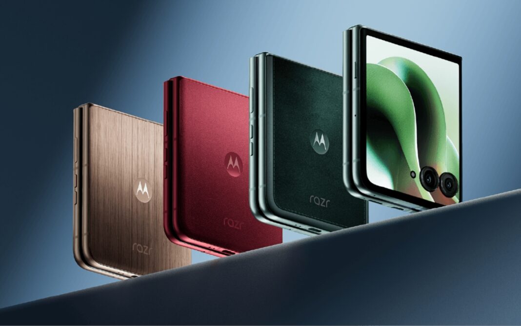 Sasmsung Razor Samsung Galaxy Z Flip 7 vs Moto Razr Ultra 2025: Which One Should You ...