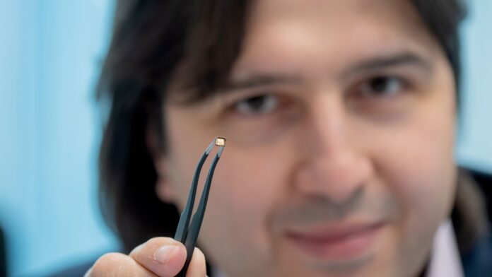 TUM-Introduces-Cloud-Free-AI-Chip-Inspired-by-the-Human-Brain