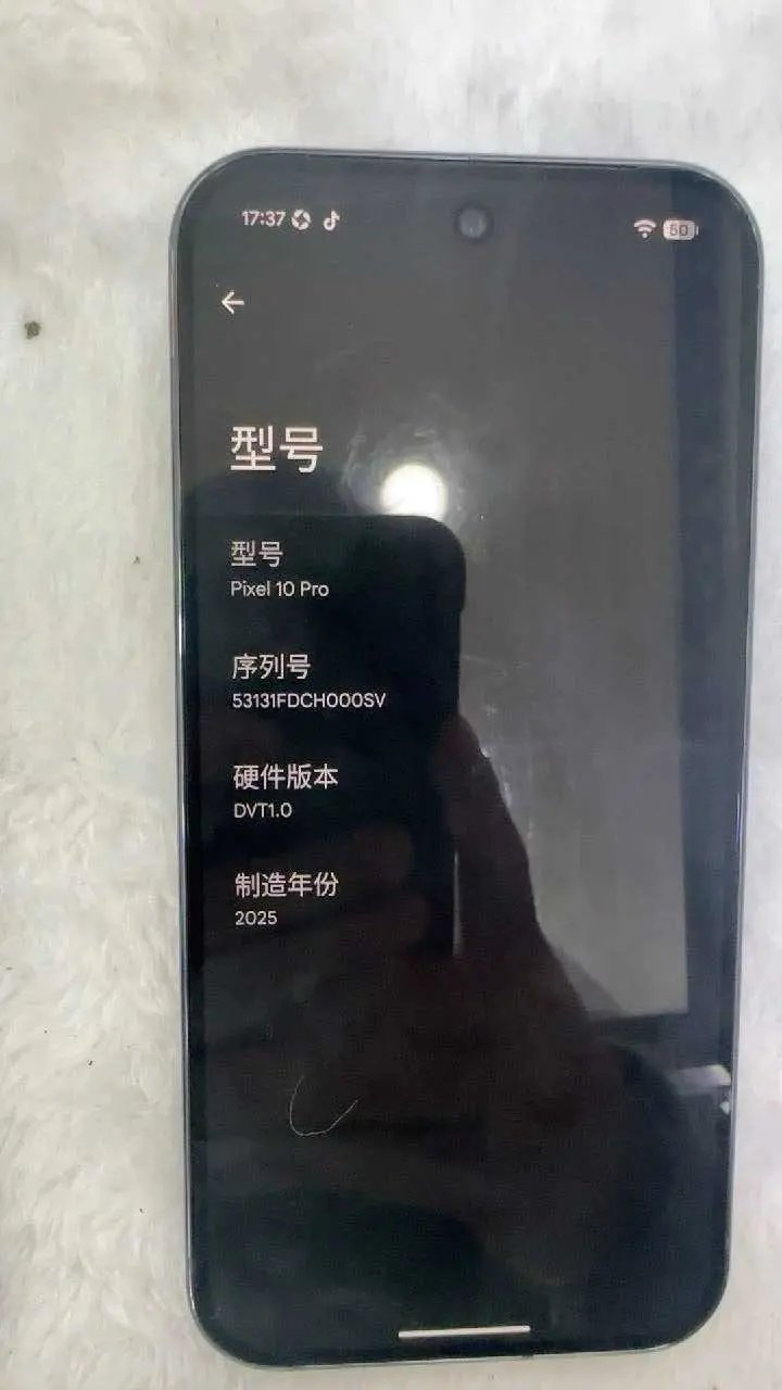 Google Pixel 10 Pro prototype live shot 