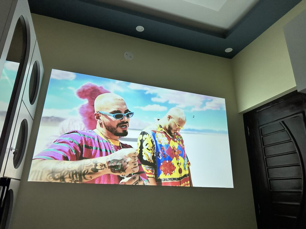 Yaber T2 Plus Portable Projector Review