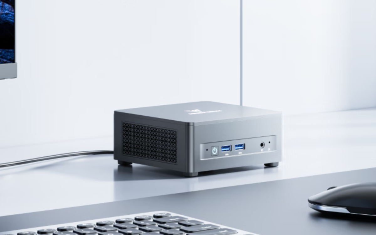 大人気✨MINISFORUM UM690✨32GB SSD1TBmodel MINISFORUM UM690L Slim Mini PC AMD Ryzen 9 6900HX 32GB RAM+