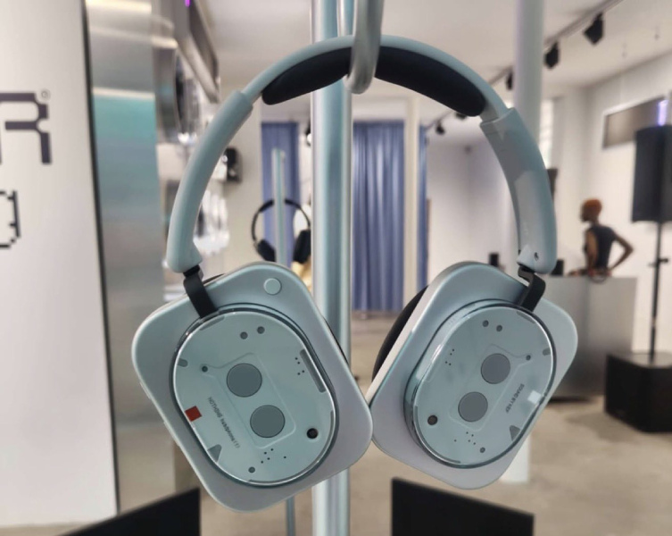 Nothing Headphone 1 Real life image 1