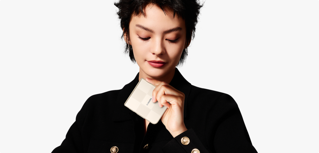 Xiaomi Mix Flip 2
