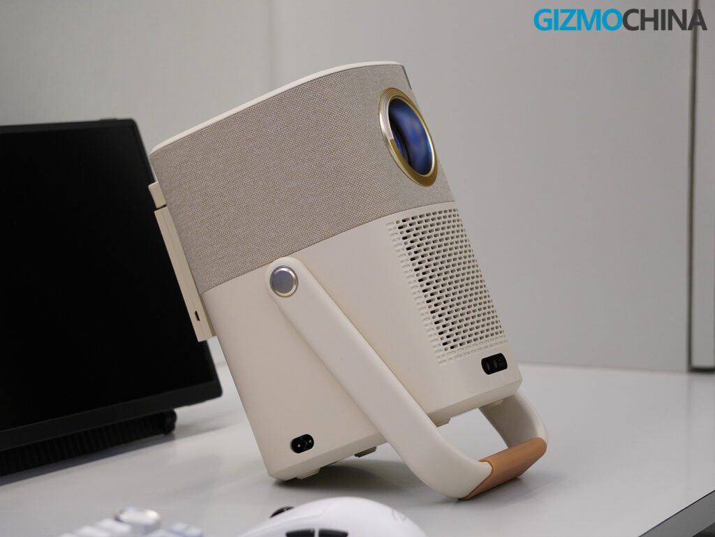 Yaber T2 Plus Portable Projector Review
