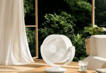 This Tiny Xiaomi Fan Might Be the Smartest Desktop Gadget of the Summer Tiny Xiaomi Desktop Fan