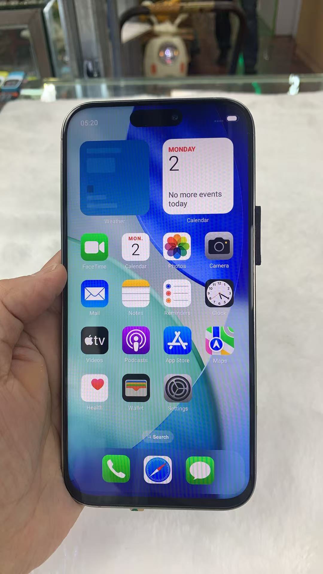iPhone 17 Pro palsu gunakan Android versi lama
