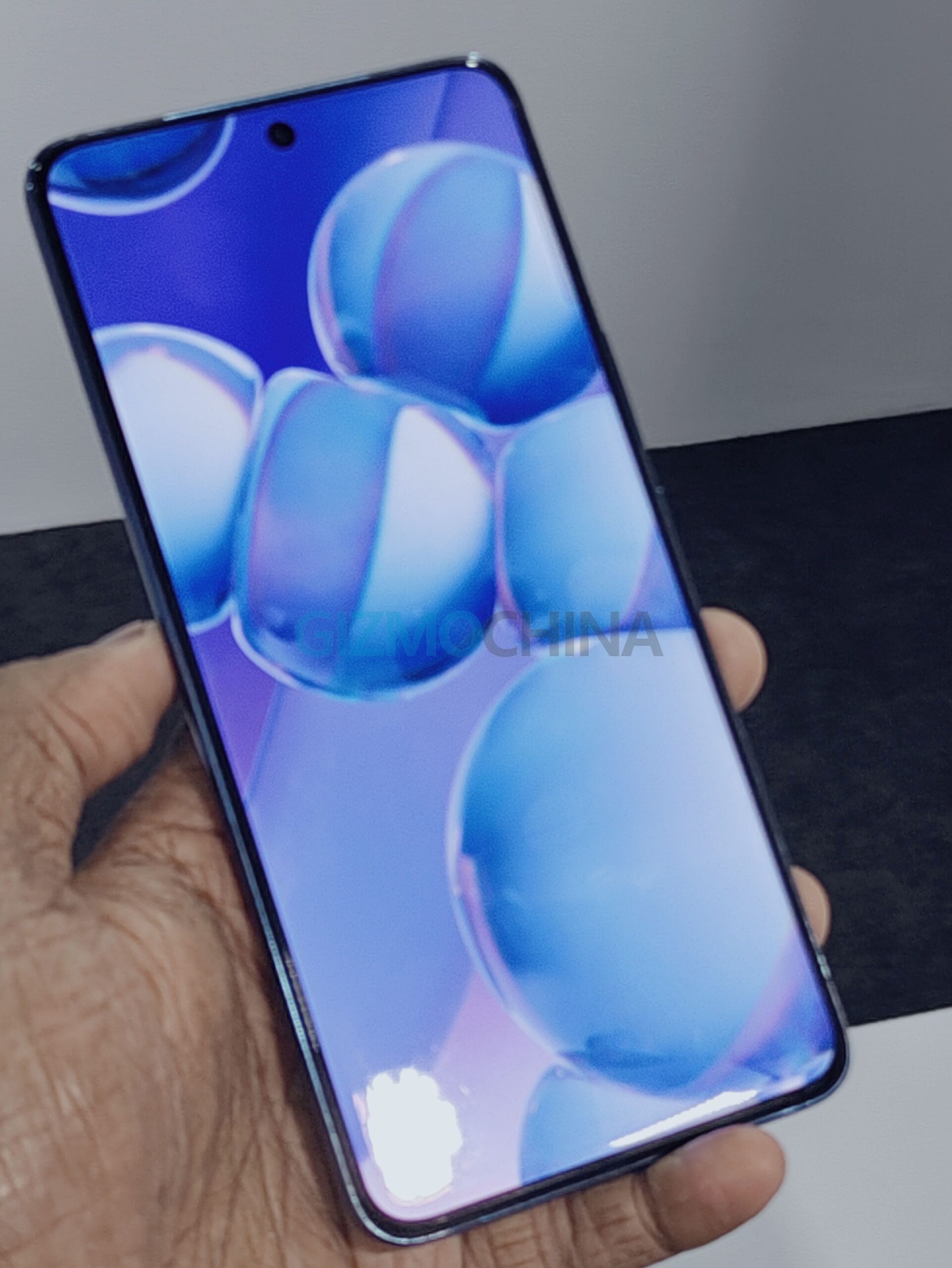 Vivo V60