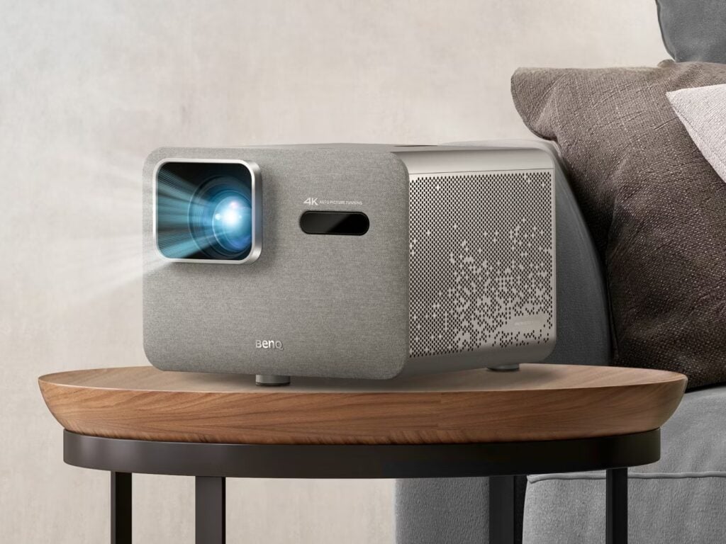 BenQ TK705i projector