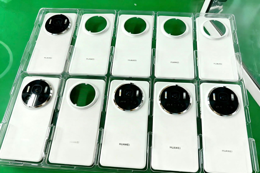 Huawei-Mate-80-Back-COver-Design