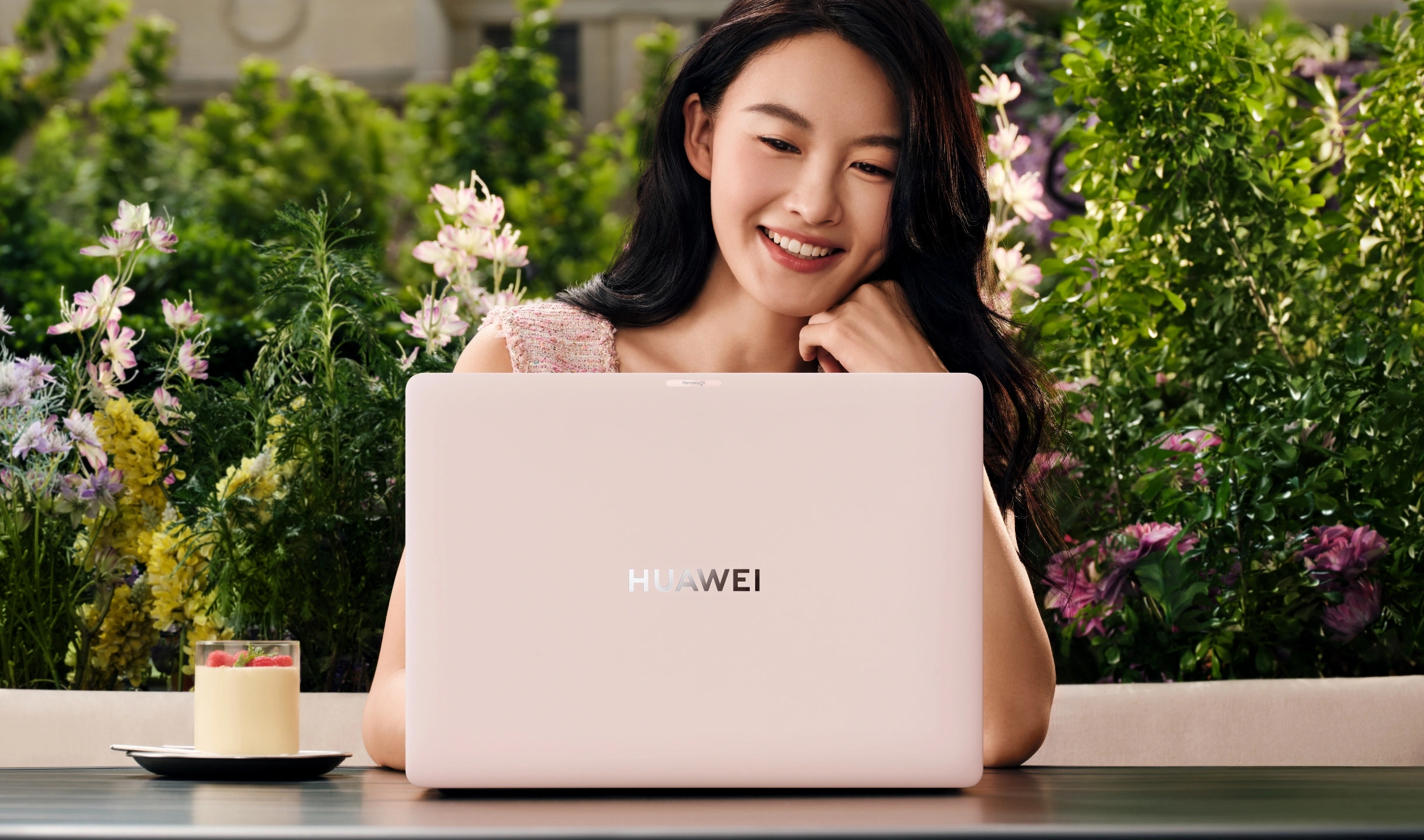 Huawei MateBook Pro welcomes a soft new Dawn Pink edition - Gizmochina