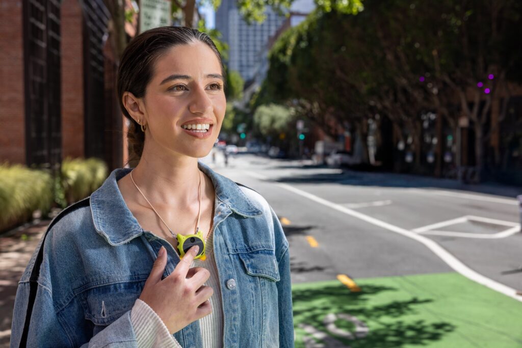 Looki L1 wearable AI camera