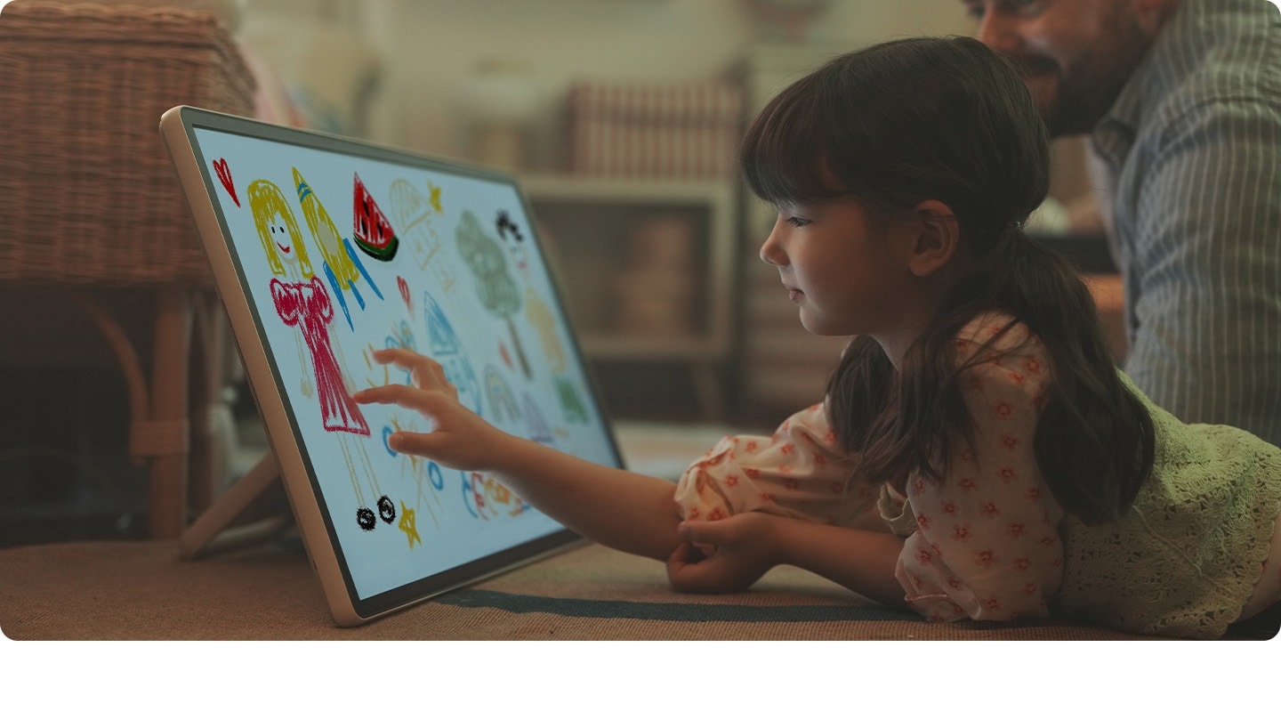 Samsung launches The Movingstyle QHD Portable Smart TV in the UK for £1,199