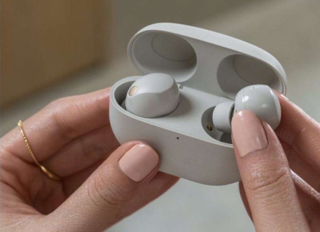 Sony WF-1000XM6 shows up in retailer listing, with color options and a possible launch date