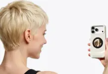 This iPhone 17 Pro Case Adds a Handy Second Screen on the Back Selfix Case for the iPhone 17 Pro