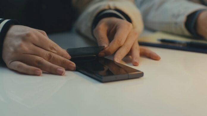 Galaxy-S26-Ultra-Privacy-Display