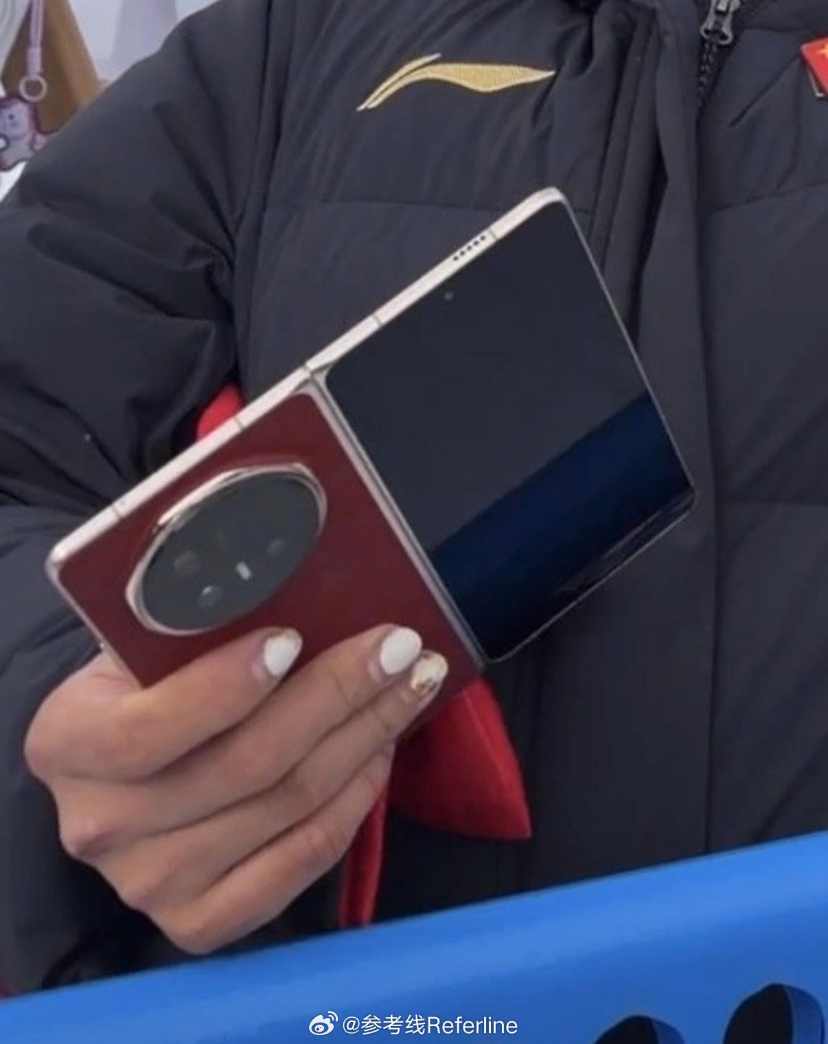 Honor Magic V6 image