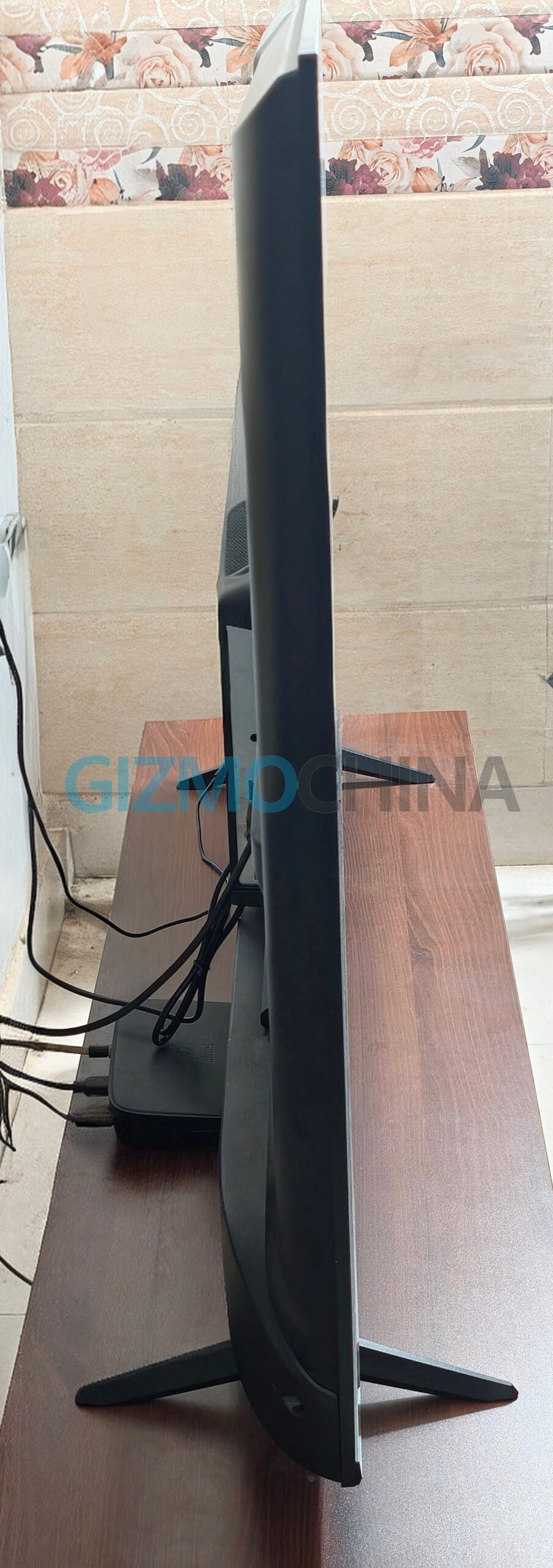 Wobble K-series 65-inch TV 