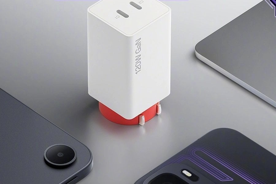 OnePlus 120W SuperVOOC charger