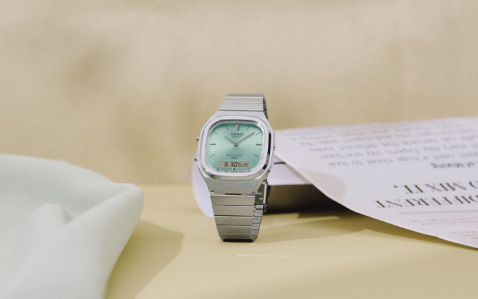 Casio-Vintage-AQ240E-2A