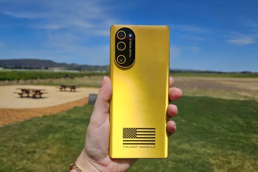 Trump T1 phone benchmark
