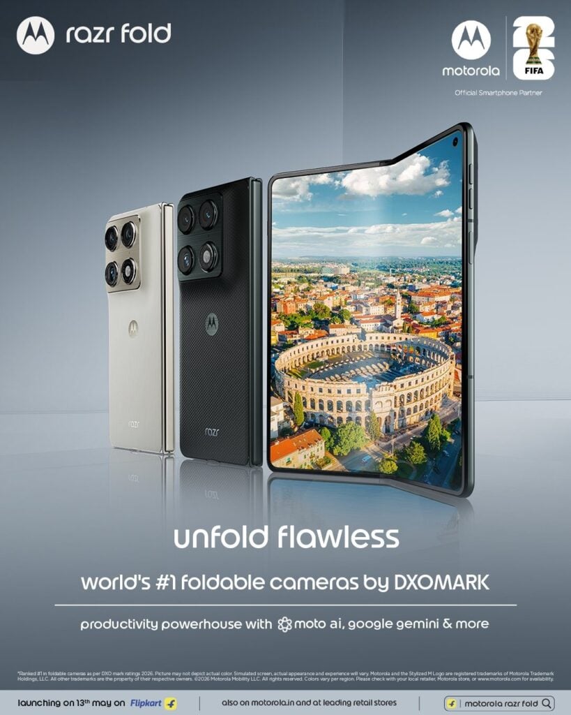 Foldable smartphone
