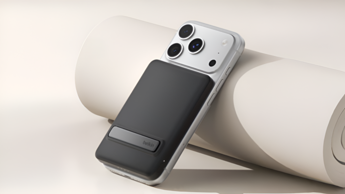 Belkin-BoostCharge-Magnetic-Power-Bank