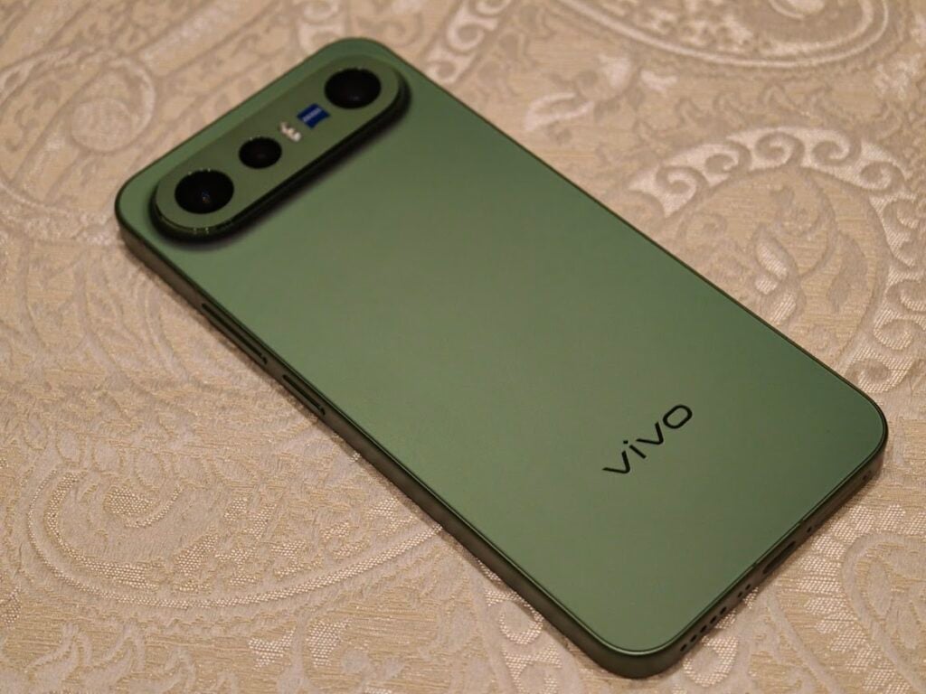 Vivo X300 FE