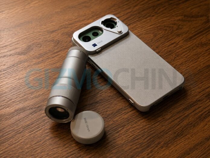 Vivo X300 FE with extender-