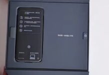 Honor Robot Phone unboxing leak reveals packaging design and gimbal camera in action Honor Robot Phone Unboxing