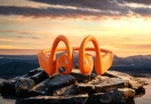 Rollme launches AirCam, an open-ear headset with 8MP camera, AI translation & object recognition Rollme AirCam