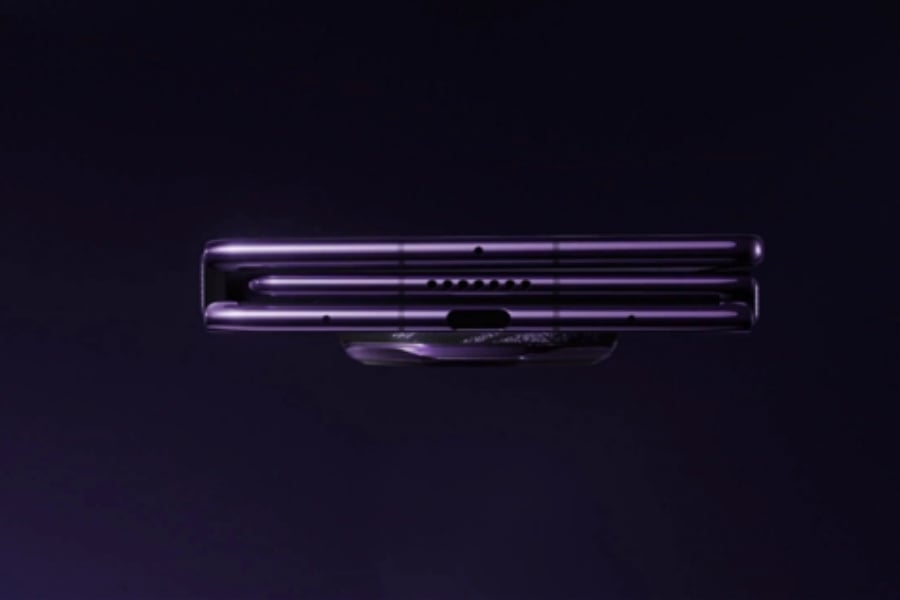 Huawei Mate XT 2 foldable mechanism