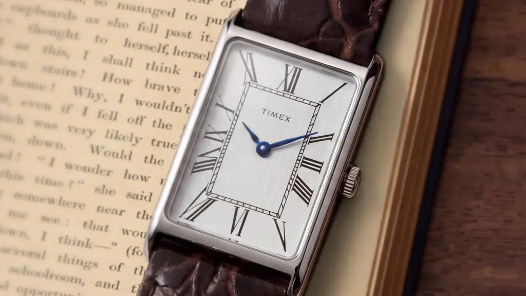 Timex 1976 Lexington Reissue Inspired watch