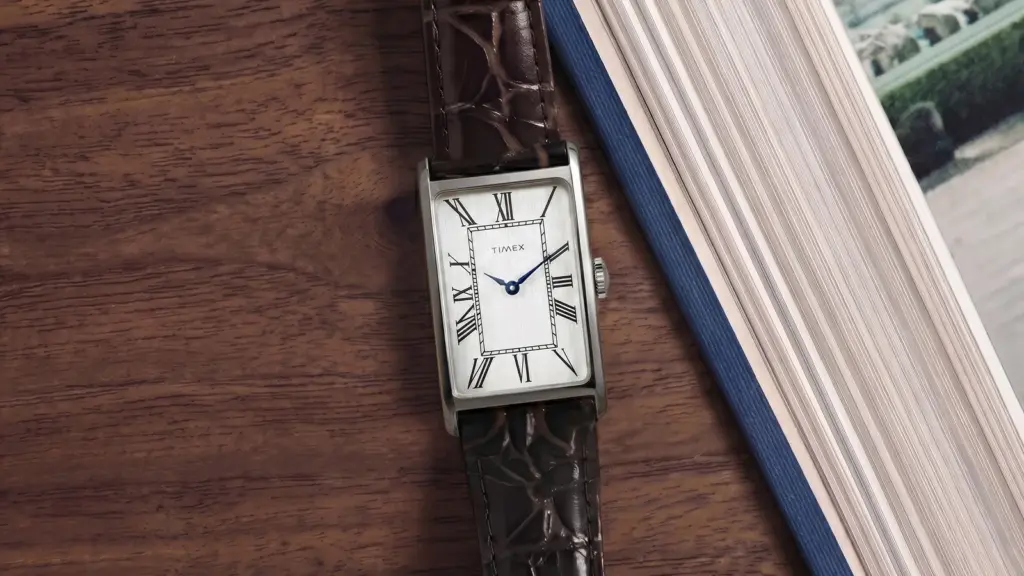 Timex 1976 Lexington Reissue Inspired watch
