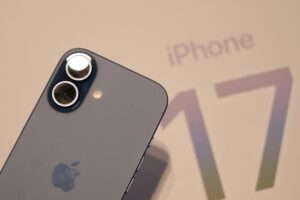 iPhone 17 ties Galaxy S26 Ultra and Oppo Find X7 Ultra in DxOMark’s camera test