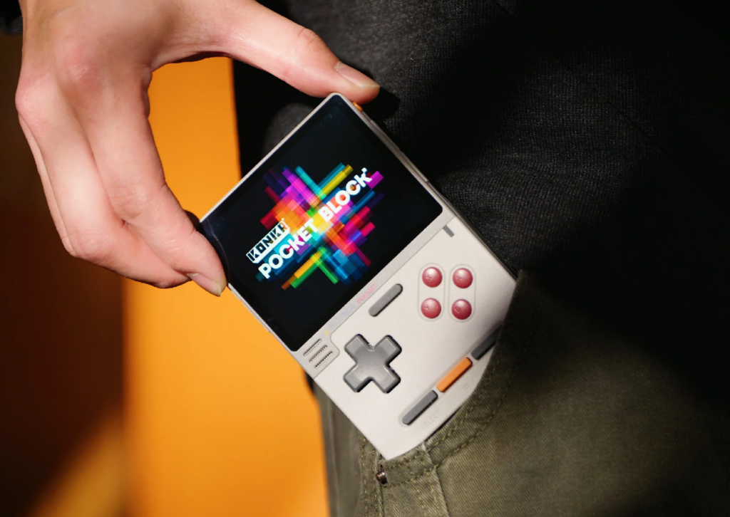 Ayaneo Konkr Pocket Block retro handheld