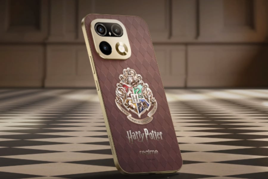 Realme 16 Pro Harry Potter Edition Design