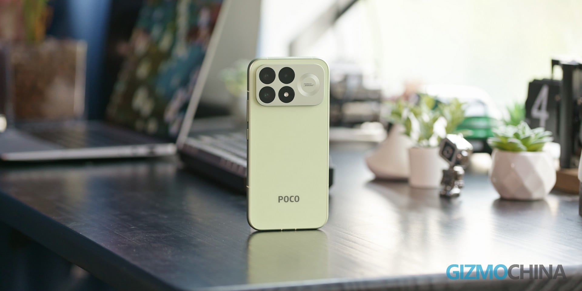 Обзор POCO F9 Pro: флагманская начинка и светящийся в темноте корпус