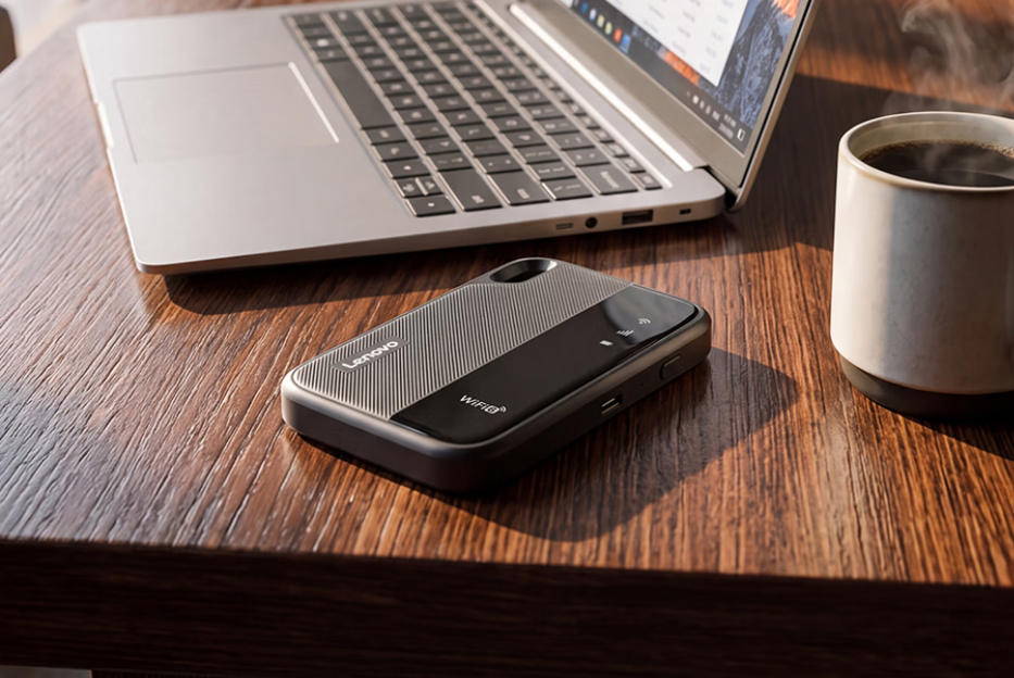 Lenovo Portable Wi-Fi 6 Plus