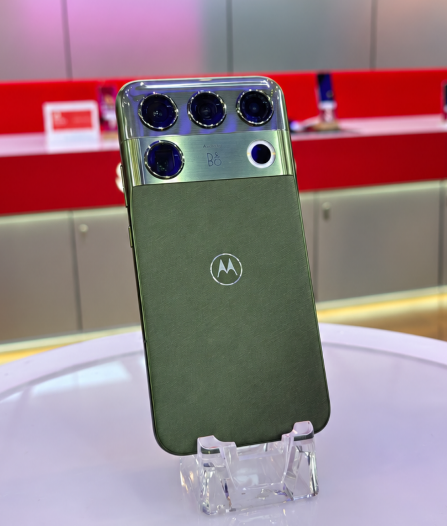 Motorola Signature 27 in real