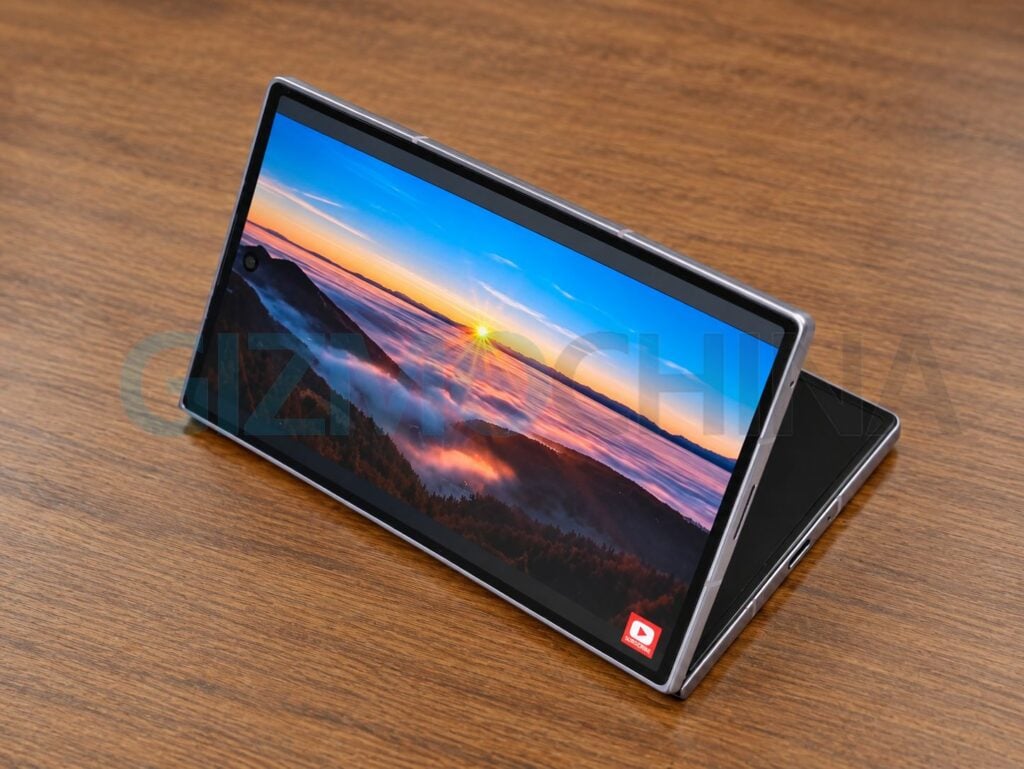 Samsung Galaxy Z Fold 8