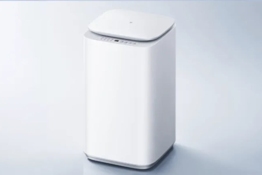 The compact white Mijia Shoe Washer stands against a plain light background.